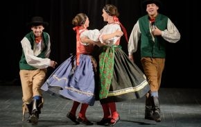 Vánoční vystoupení Jarošovců a Jarošáčku | Mělnické kulturní centrum