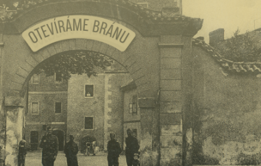 Otevíráme bránu - hradem od sklepa po půdu | Muzeum Mladoboleslavska