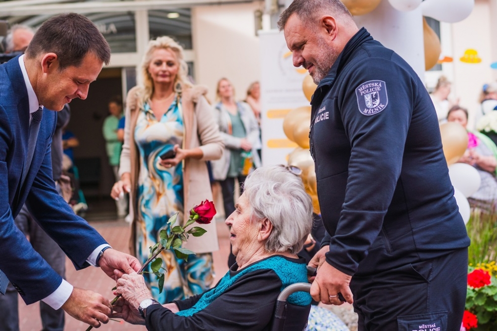 Elegance nezná věk | Mělnické kulturní centrum