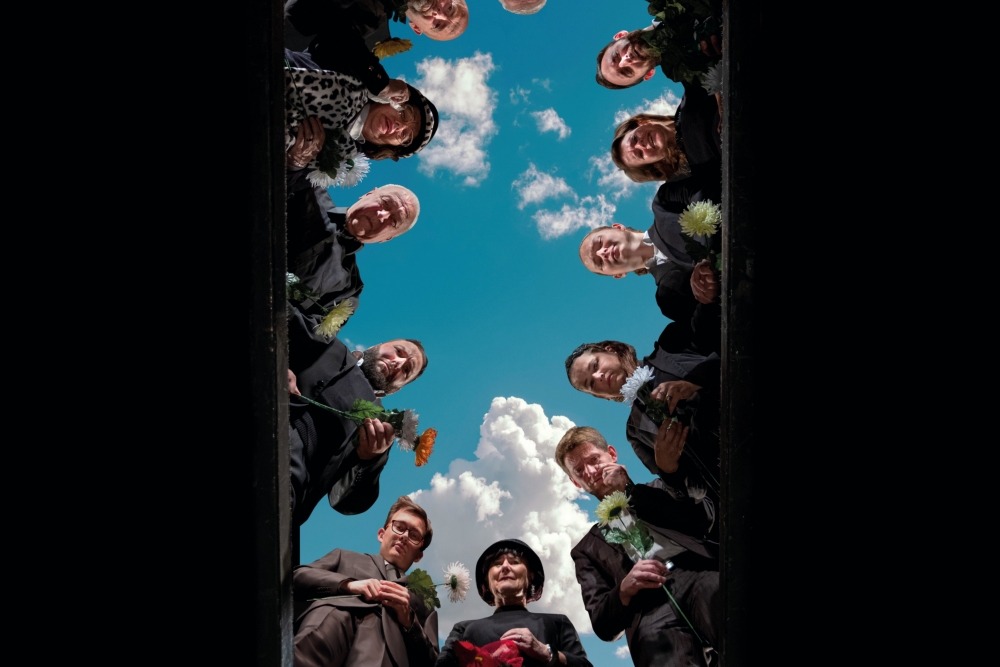 Hlavně důstojně | Divadlo Na&nbsp;Kovárně Poděbrady