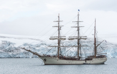 S plachetnicí do Antarktidy | Mělnické kulturní centrum