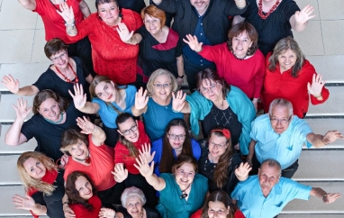 Pěvecký sbor Chrapot a klavírista Jiří Knotte | Mělnické kulturní centrum