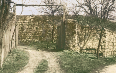 Historické procházky městem: opevnění Bělé pod Bezdězem | Muzeum Podbezdězí