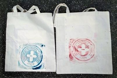Barevné tašky - tisk na&nbsp;textil | Mělnické kulturní centrum