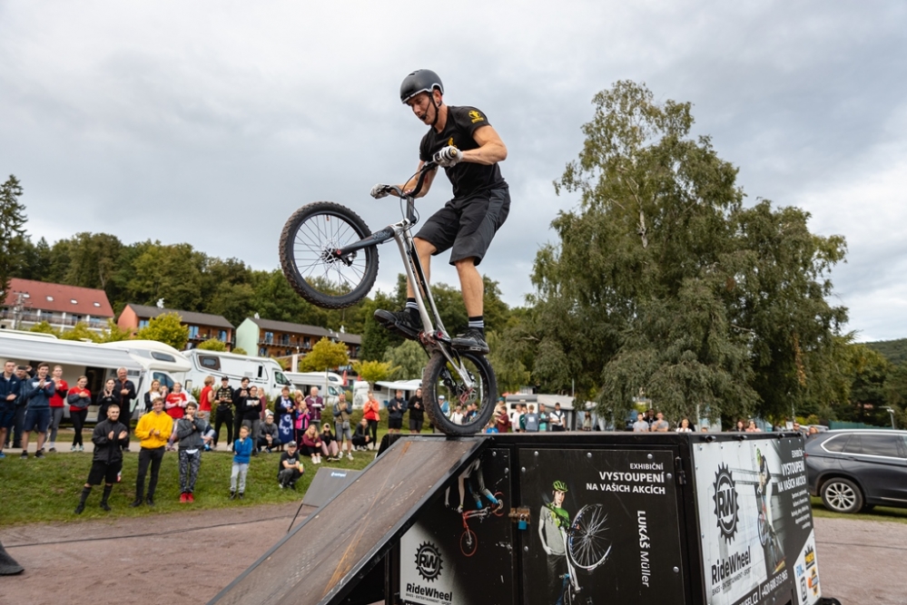 RideWheel Show | Mělnické kulturní centrum