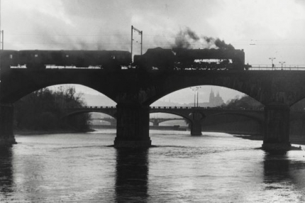 Nádraží Praha - Těšnov a Negrelliho viadukt | Zámecký areál Ctěnice