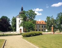 Schlosskomplex Ctěnice